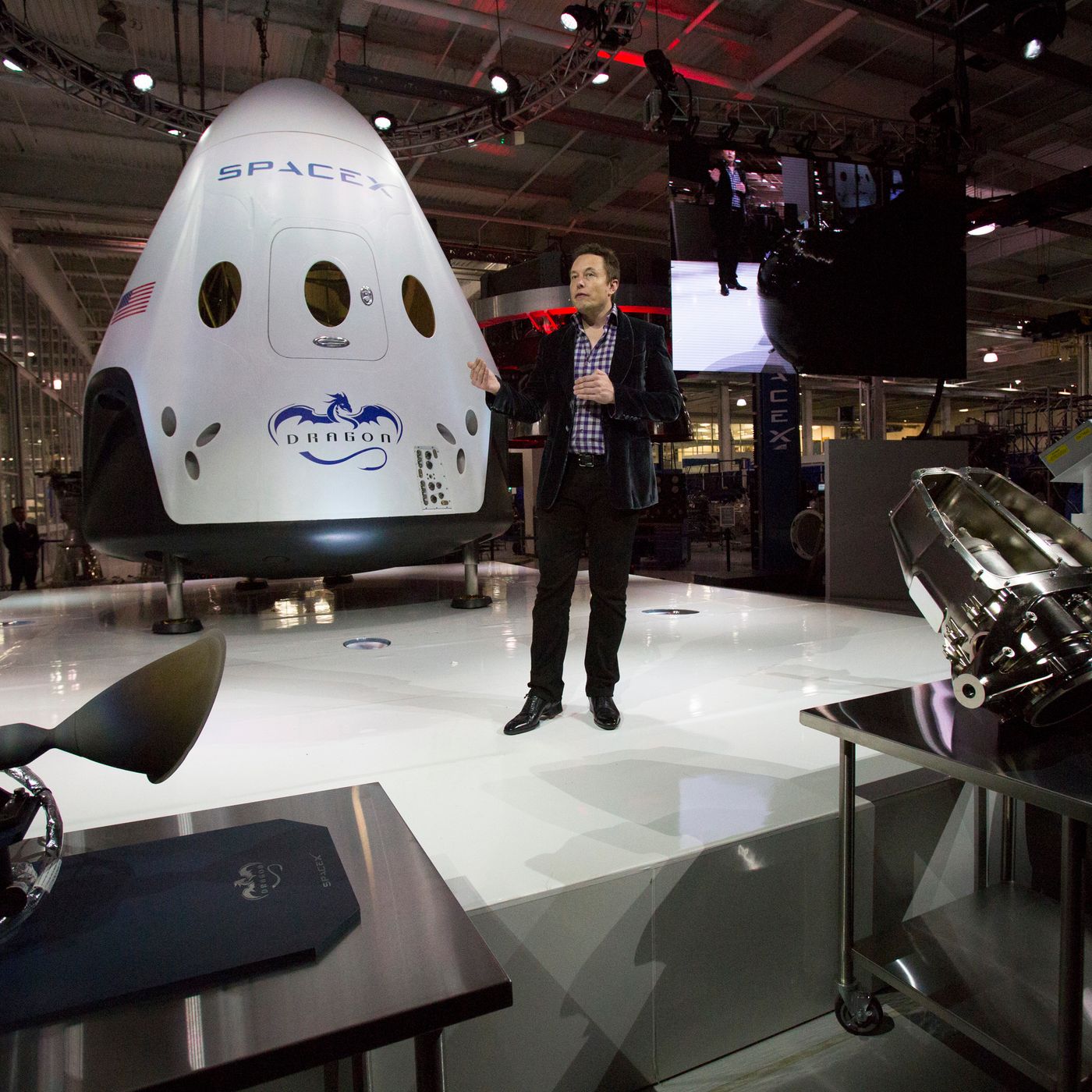 SpaceX市值飙升至2100亿美元