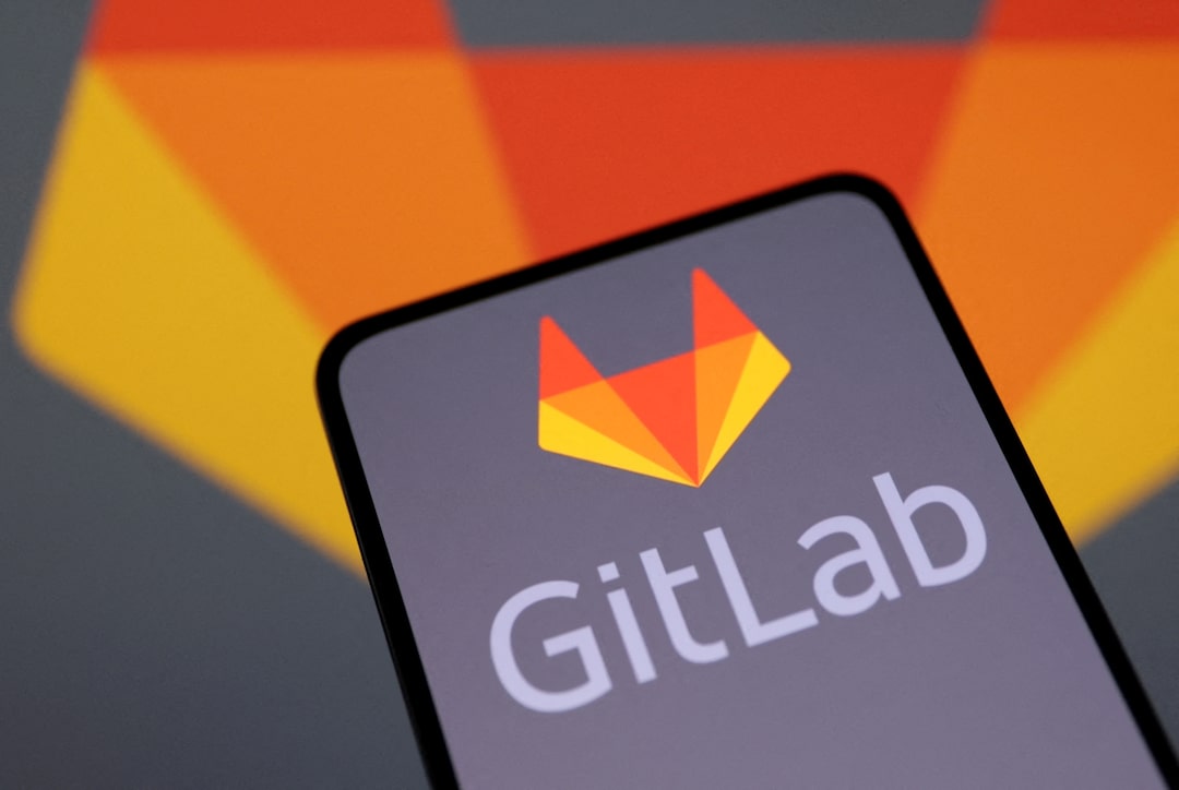 代码托管平台 GitLab 正考虑出售